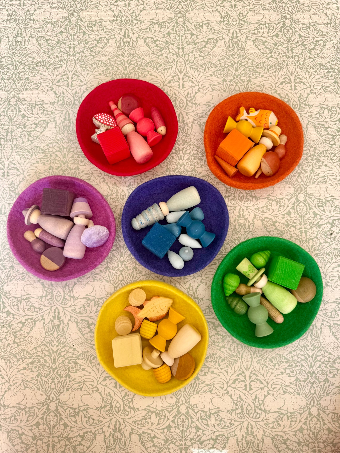 Rainbow felt stacking plates