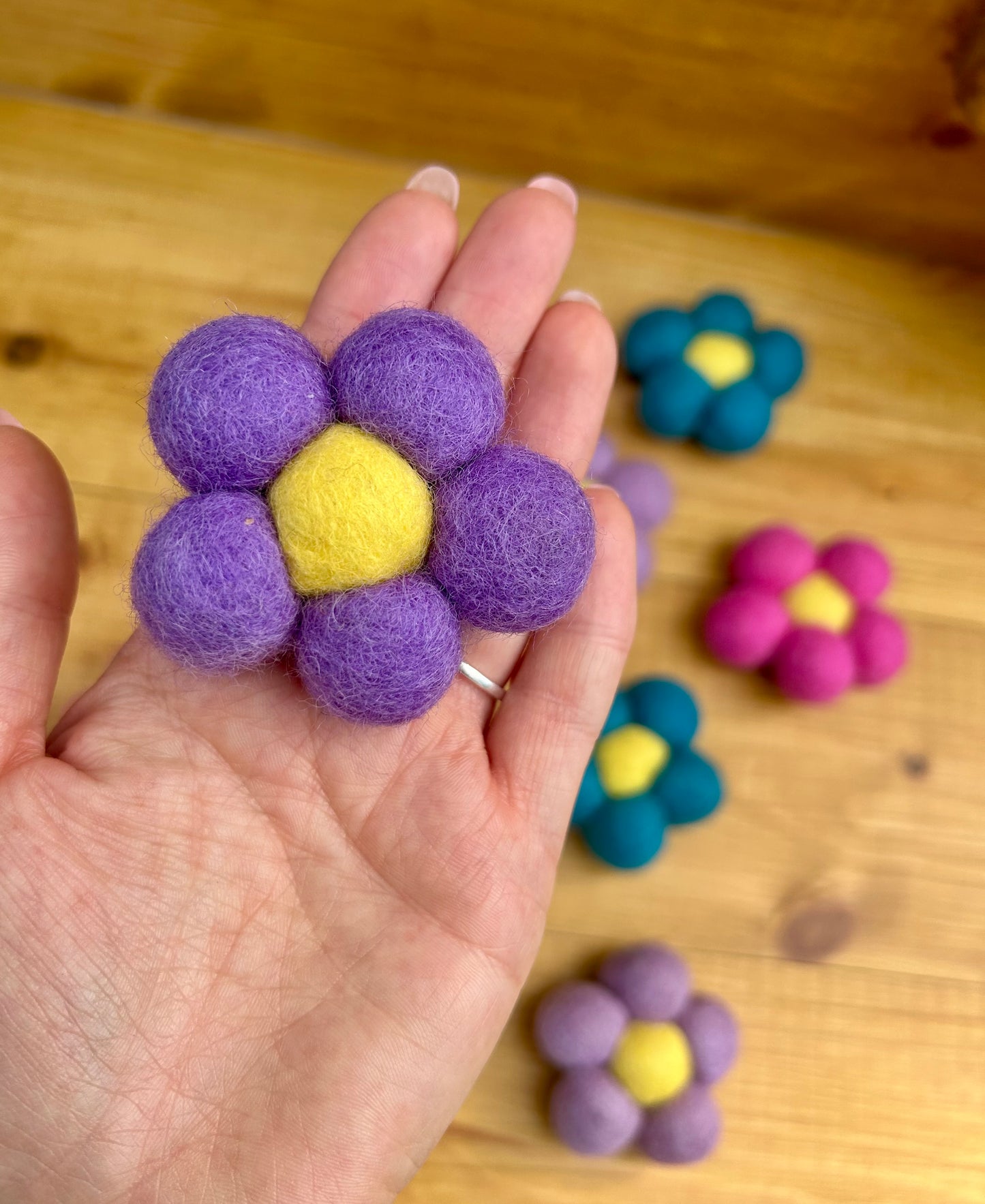 Felt flower loose parts