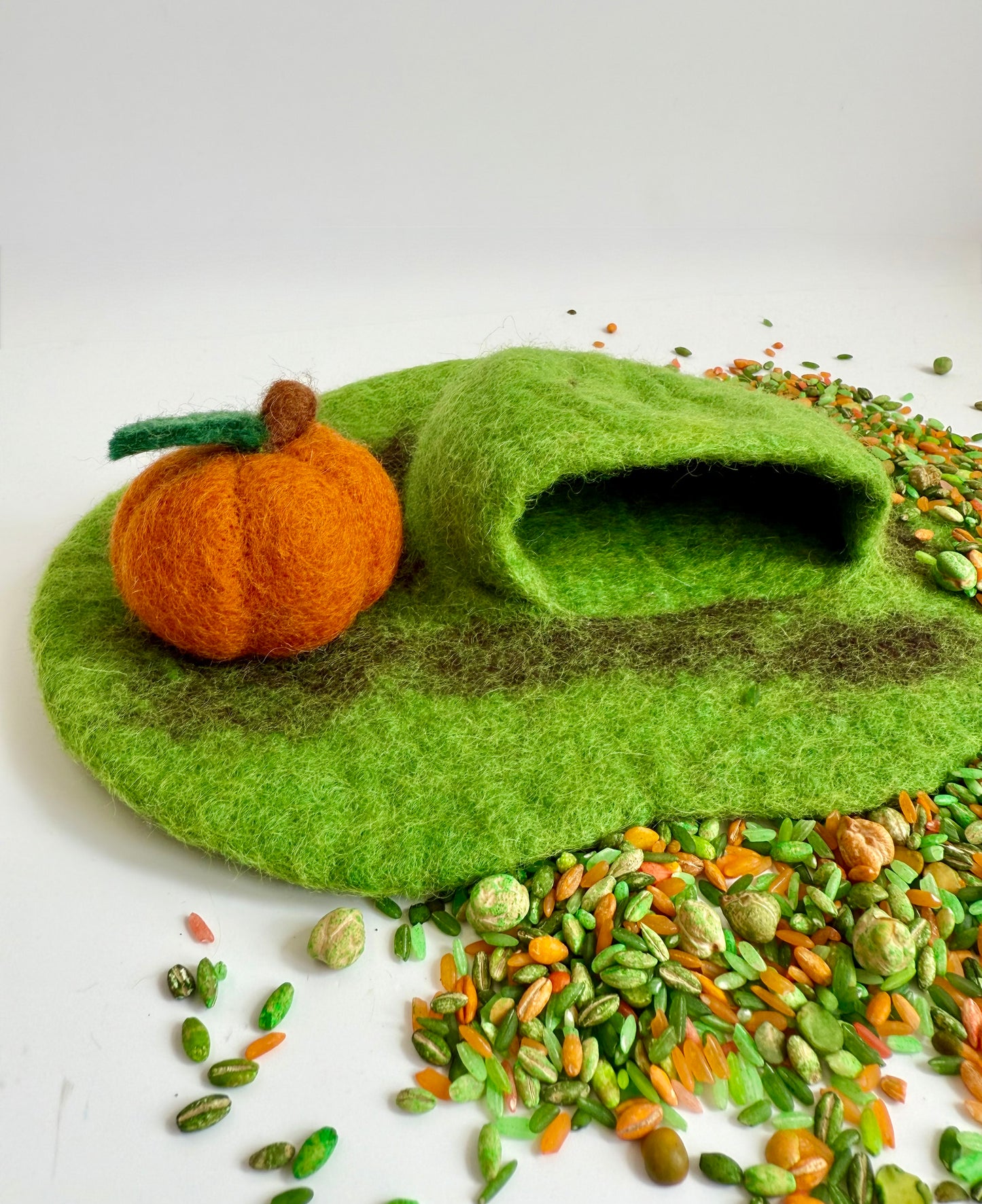 Pumpkin cave mini mat