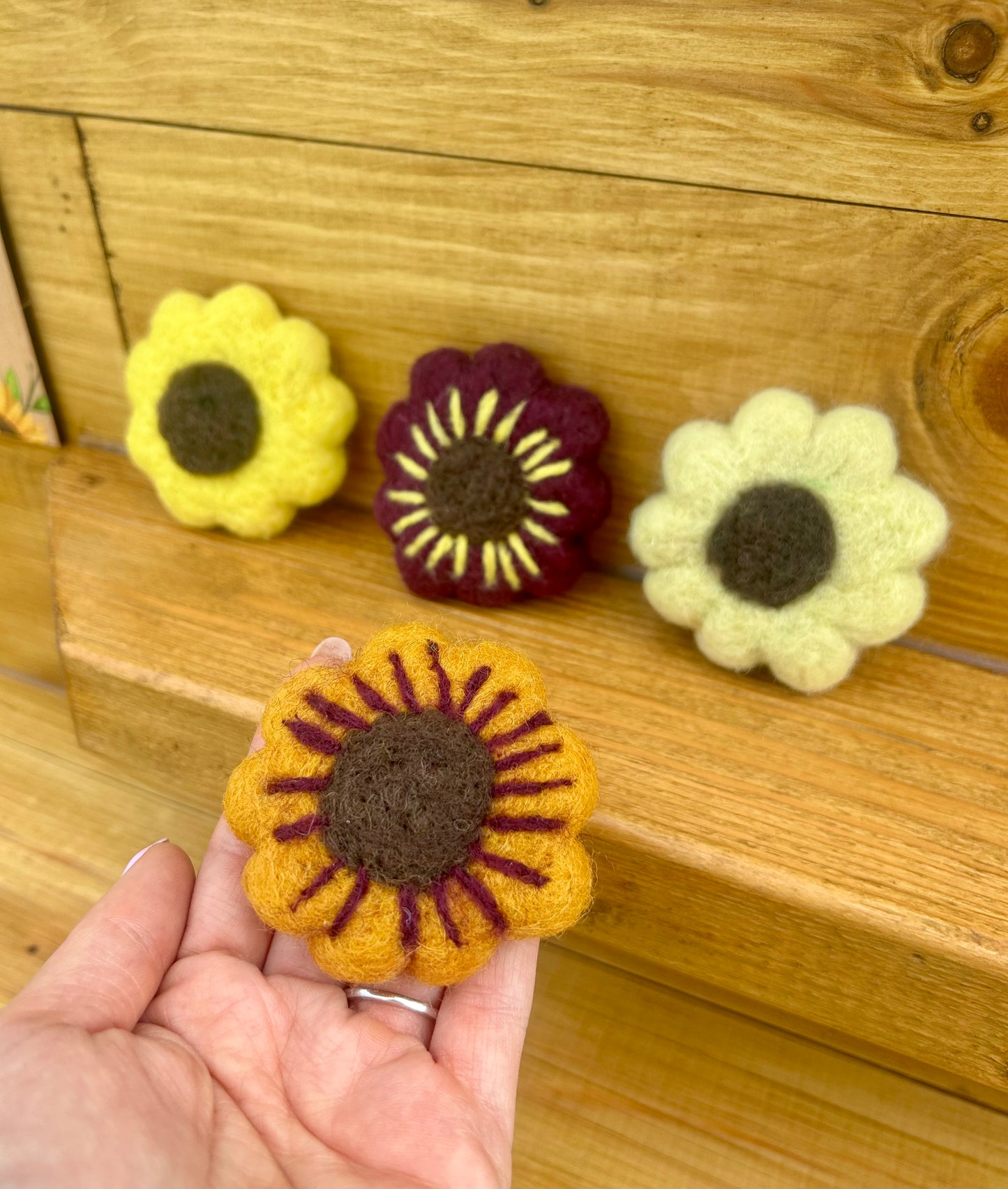 Sunflower loose parts