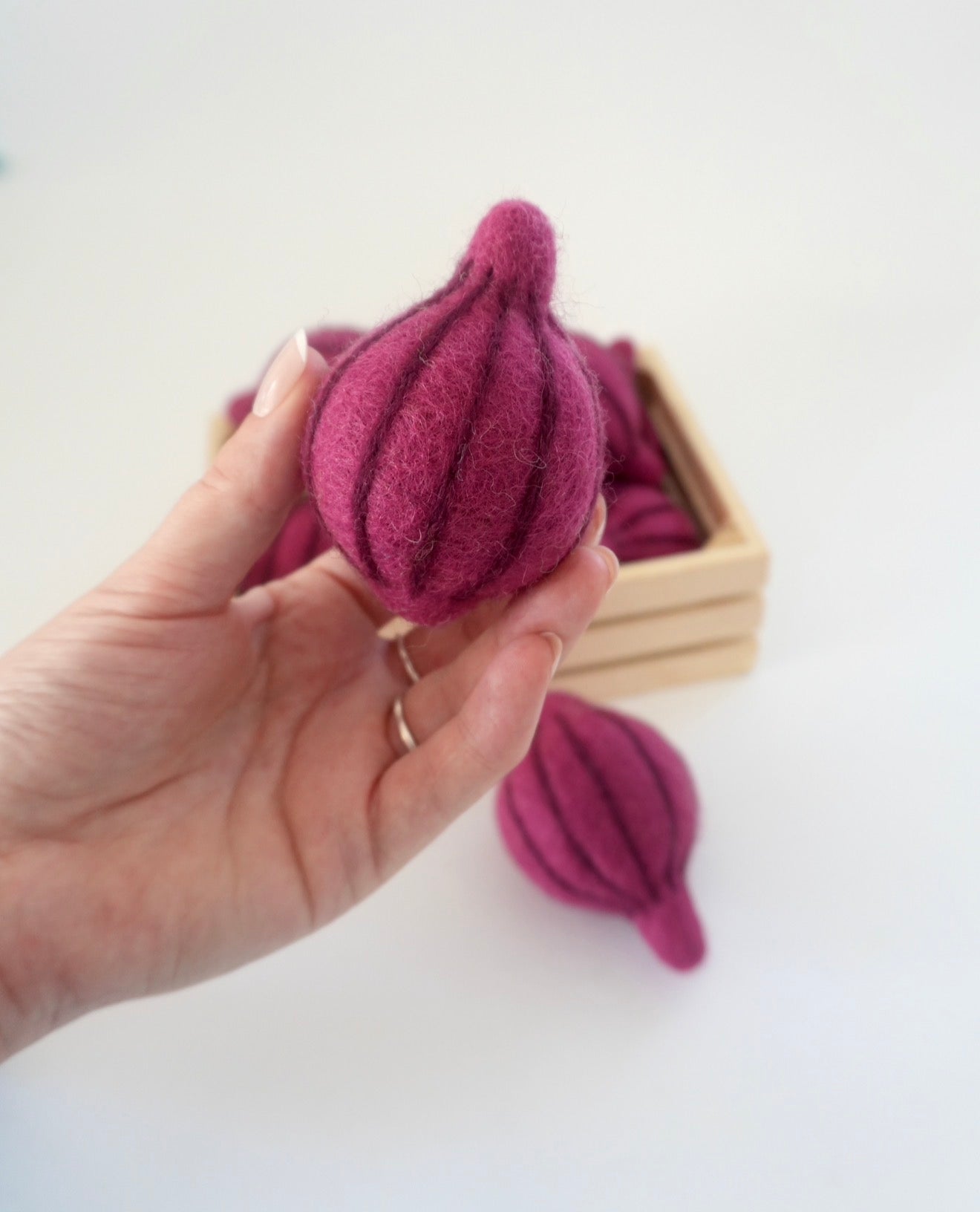 Felt Red Onion