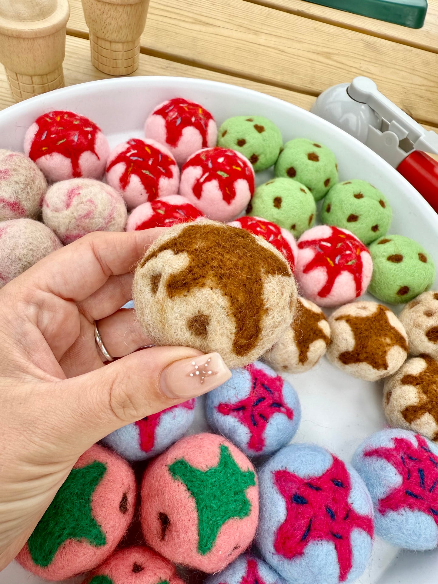 Ice cream scoops
