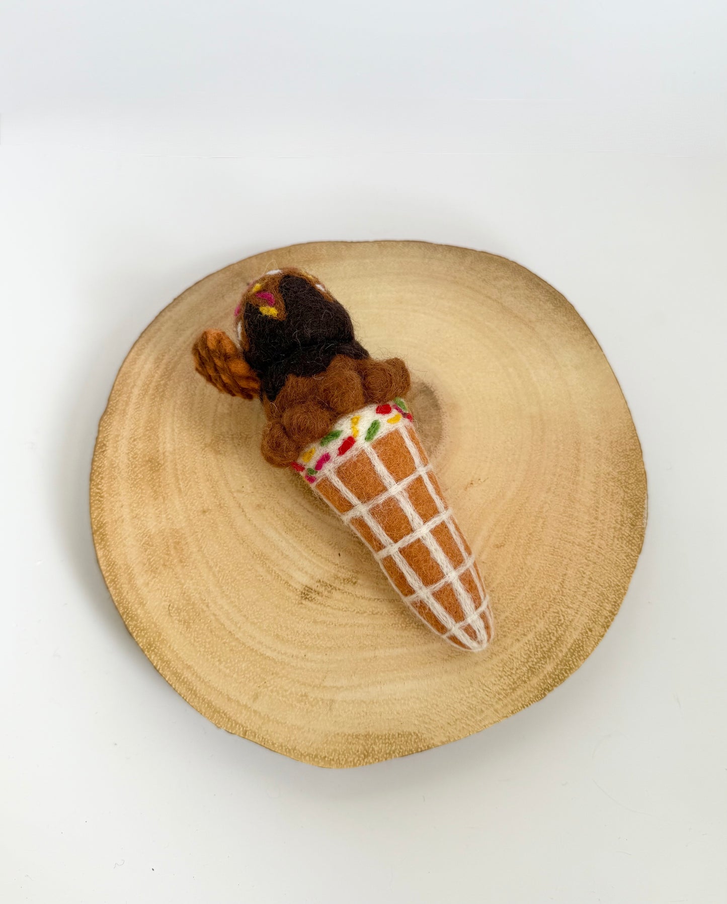Felt double scoop ice cream