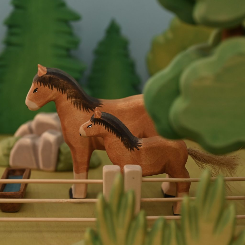 Brown horse