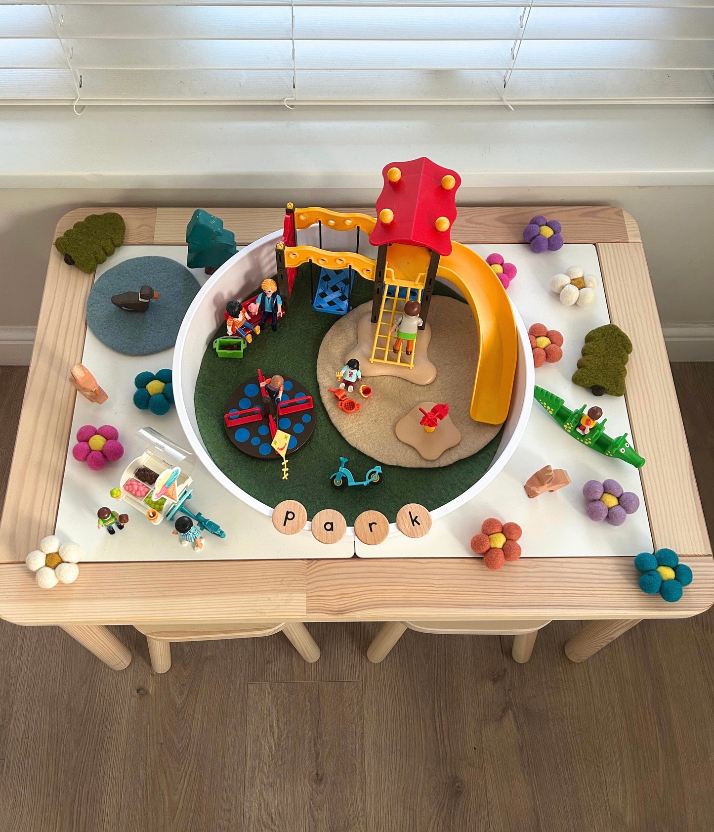 Open ended felt mats Grass/sand/water