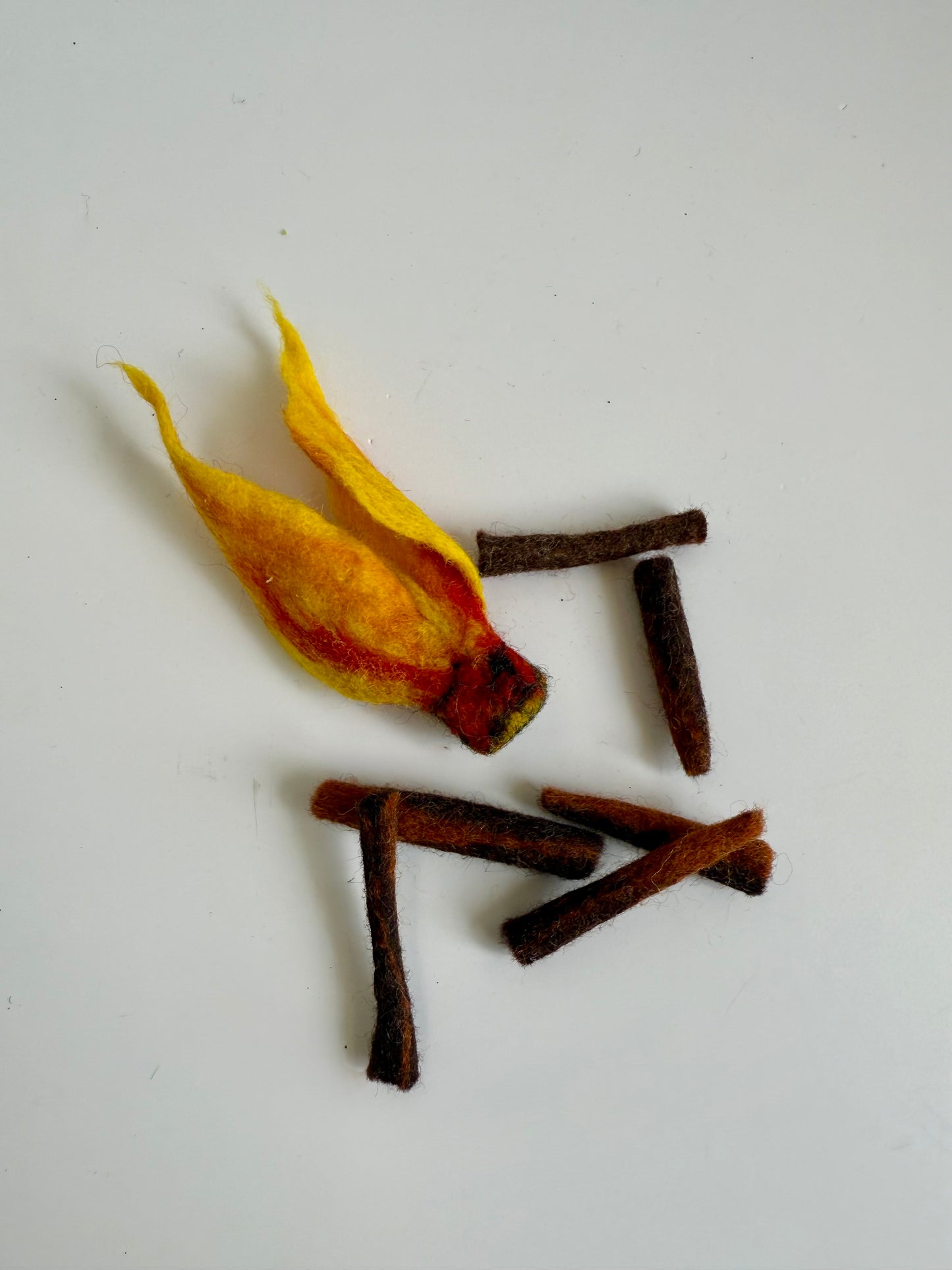 Buildable mini campfire
