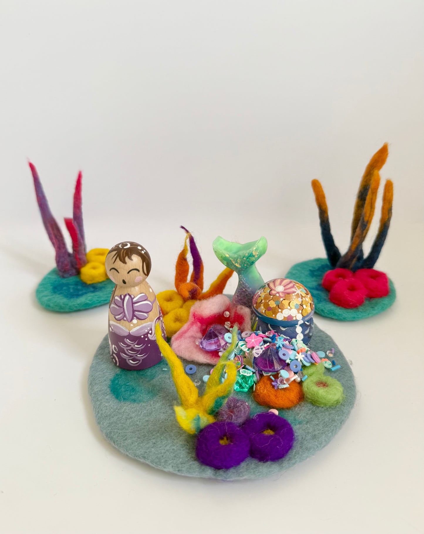 Mini mini coral bed