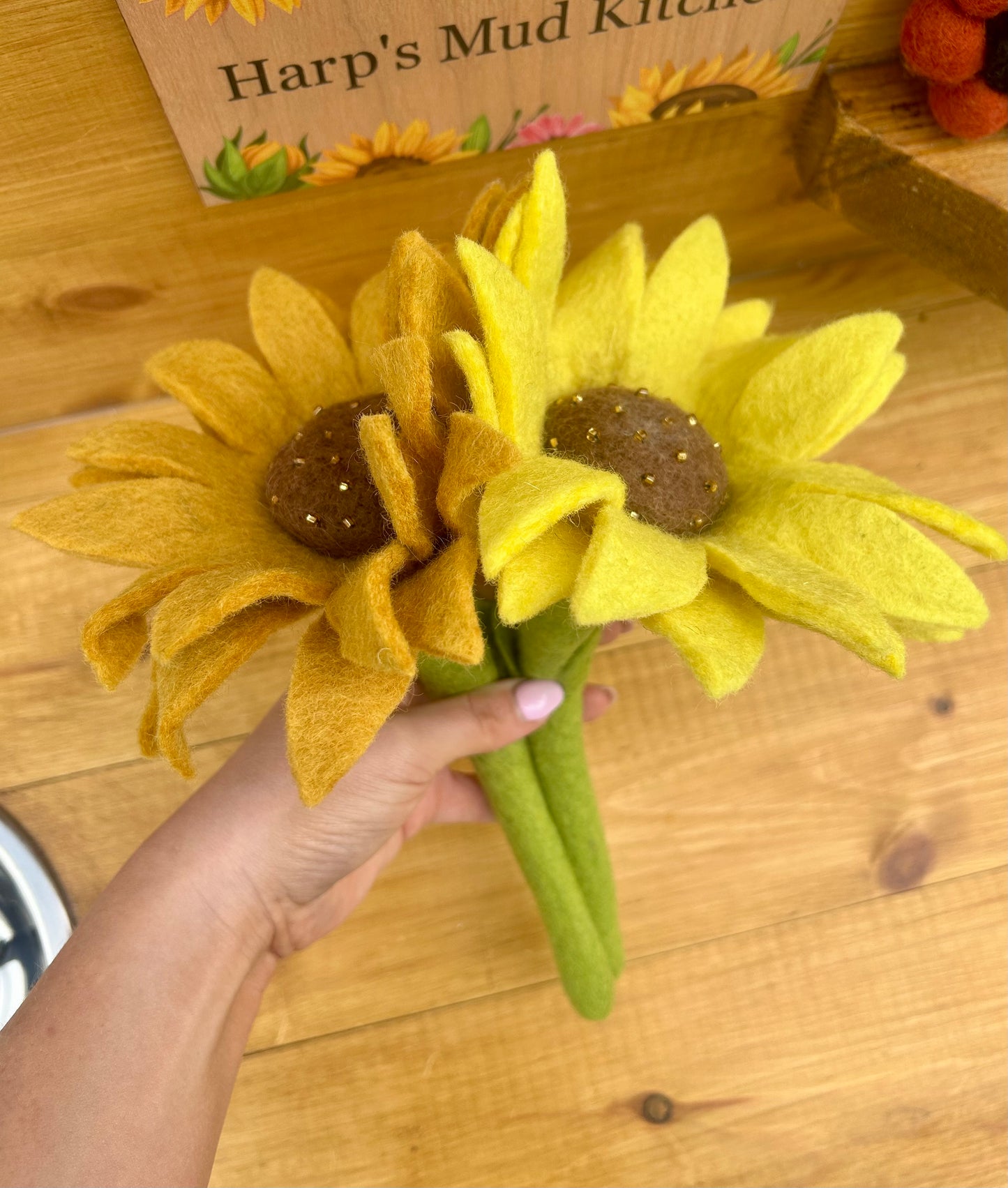 Felt sunflower