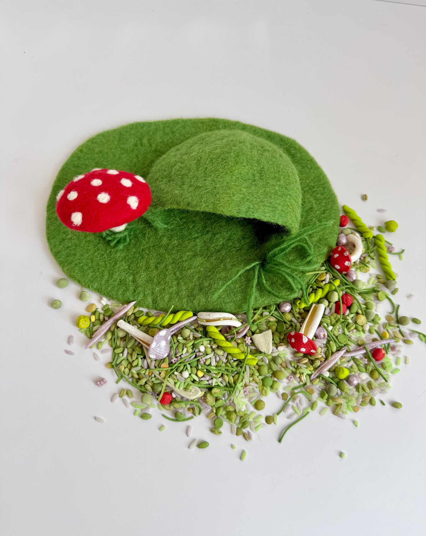 Toadstool cave mini mat