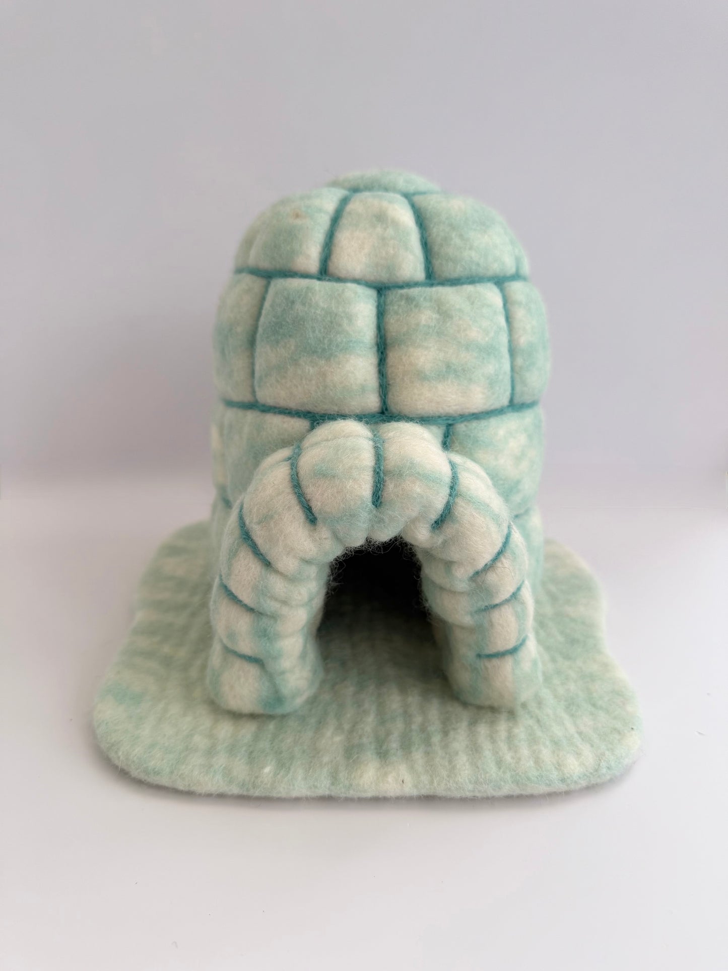 Felt igloo