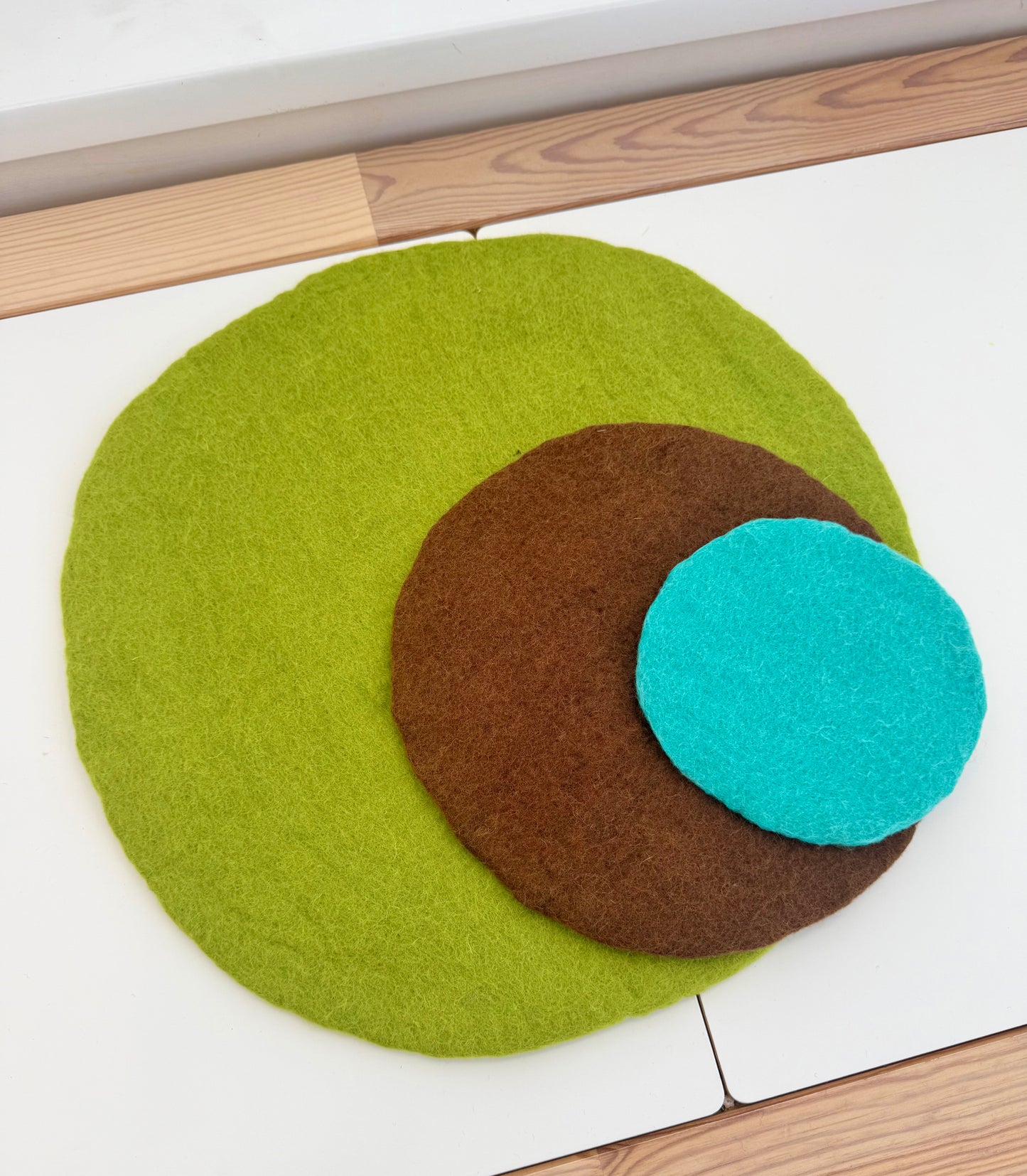 Spring felt open ended mats