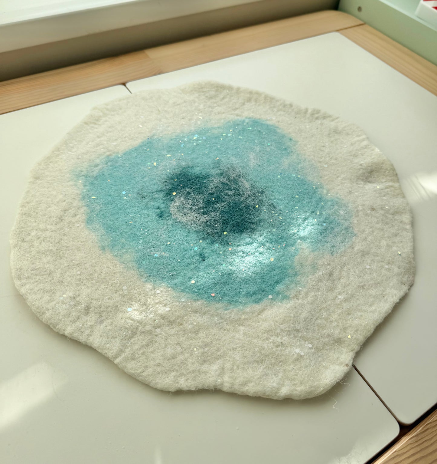 Round medium ice rink mat