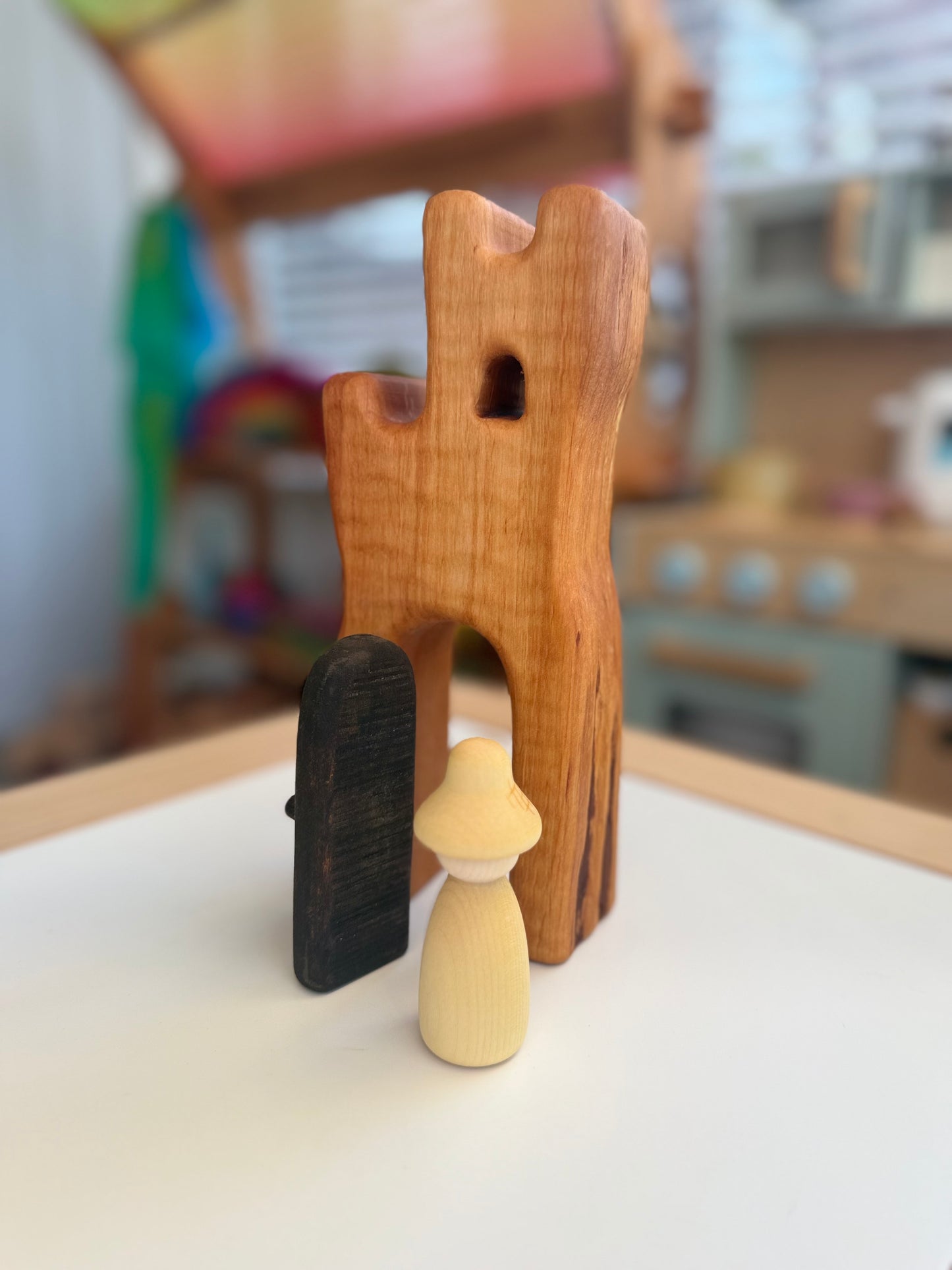 Bikeho wooden Tower with door