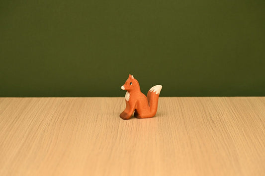 Fox sitting