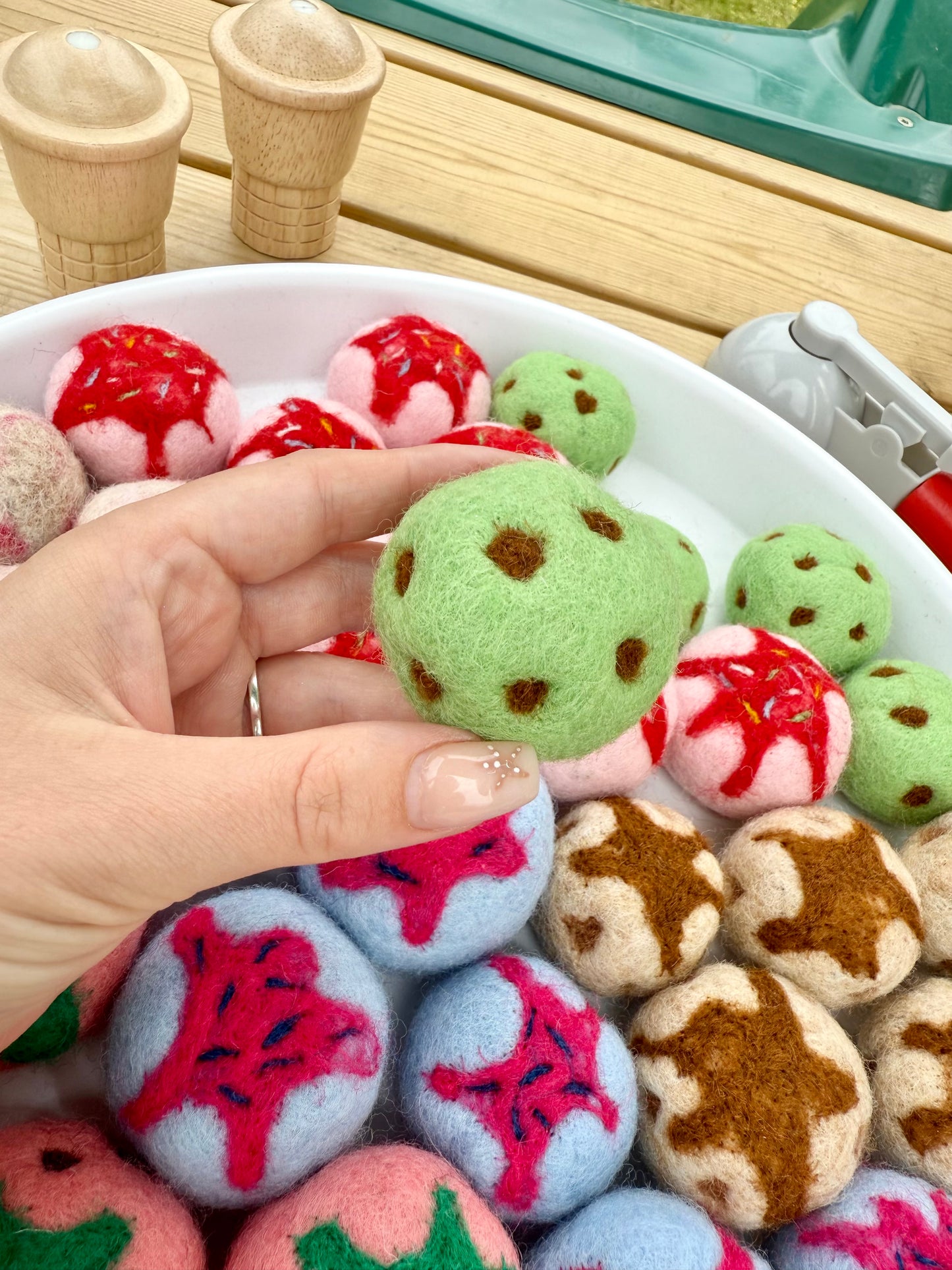 Ice cream scoops