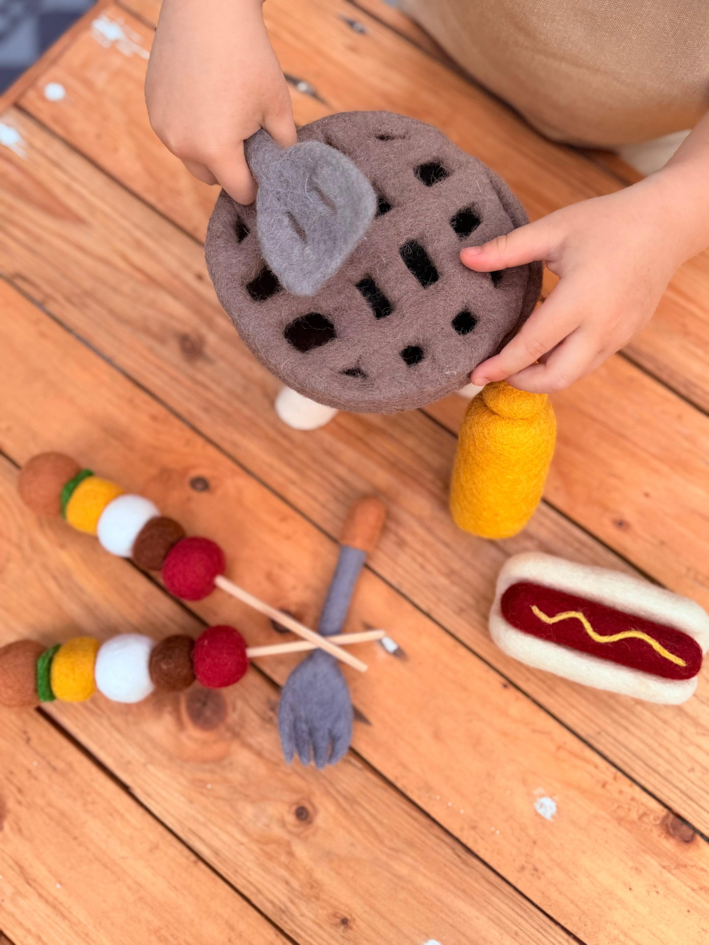 Felt Barbecue play set