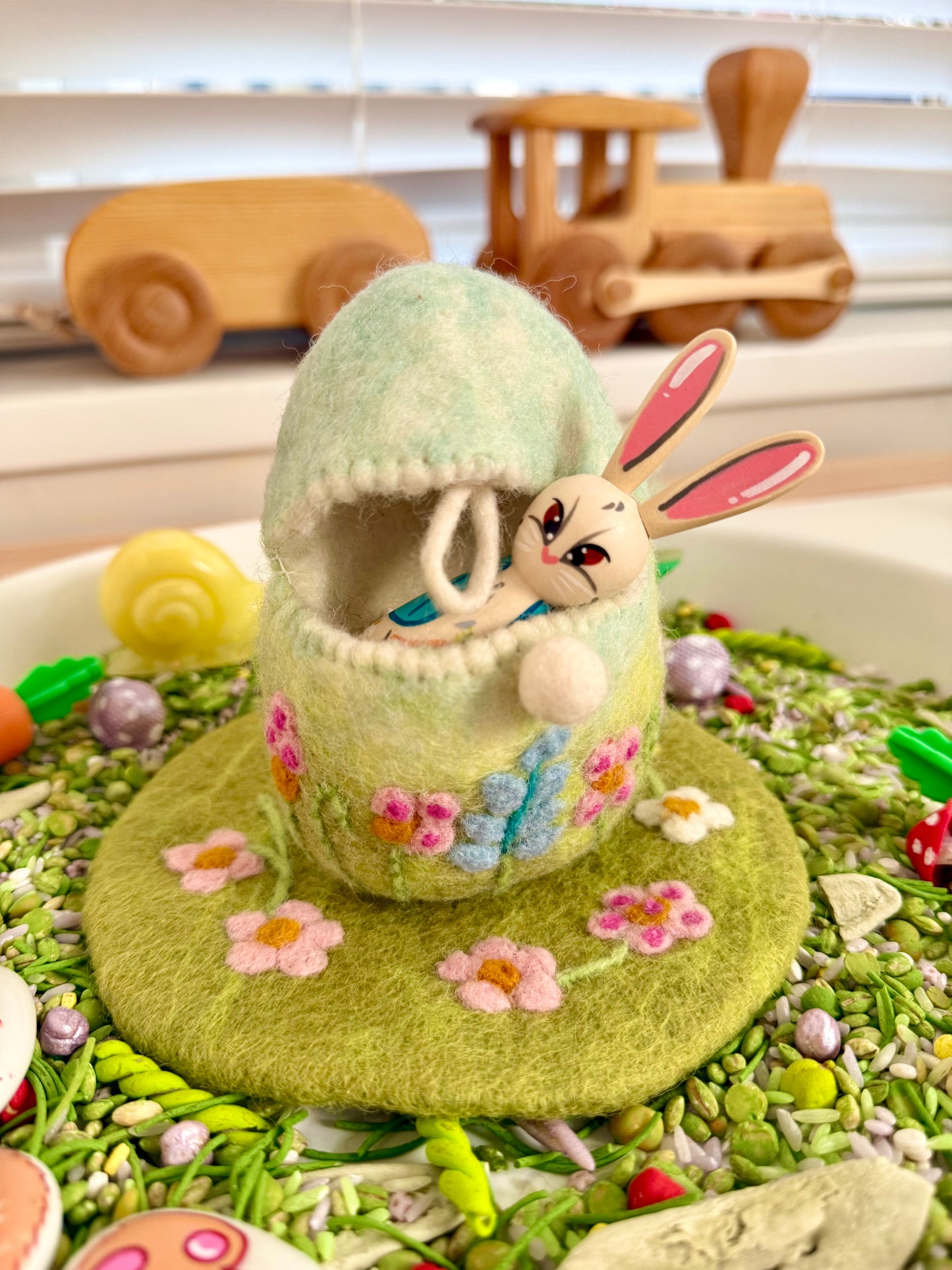 Felt Easter egg pouch