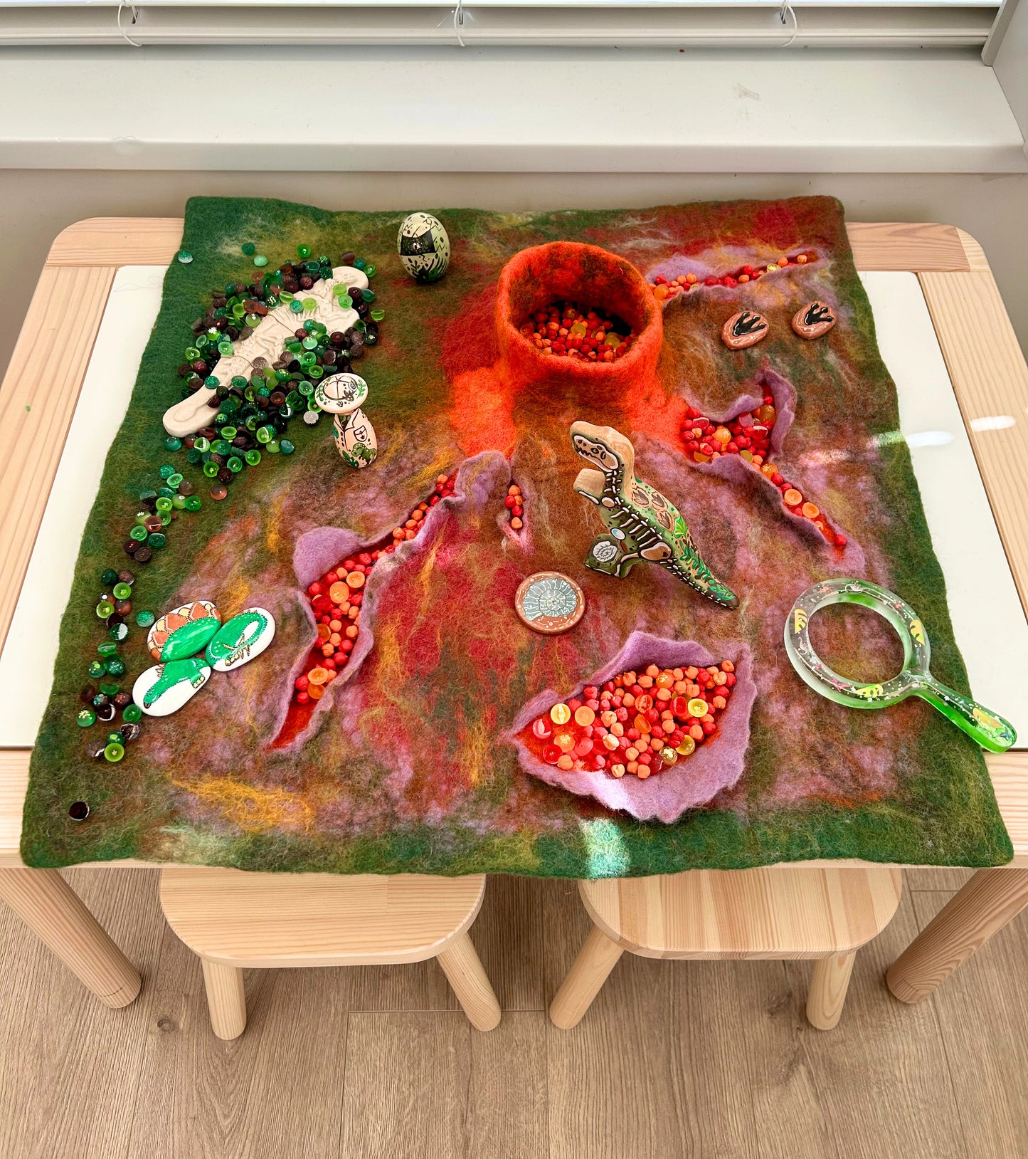 Felt volcano mat