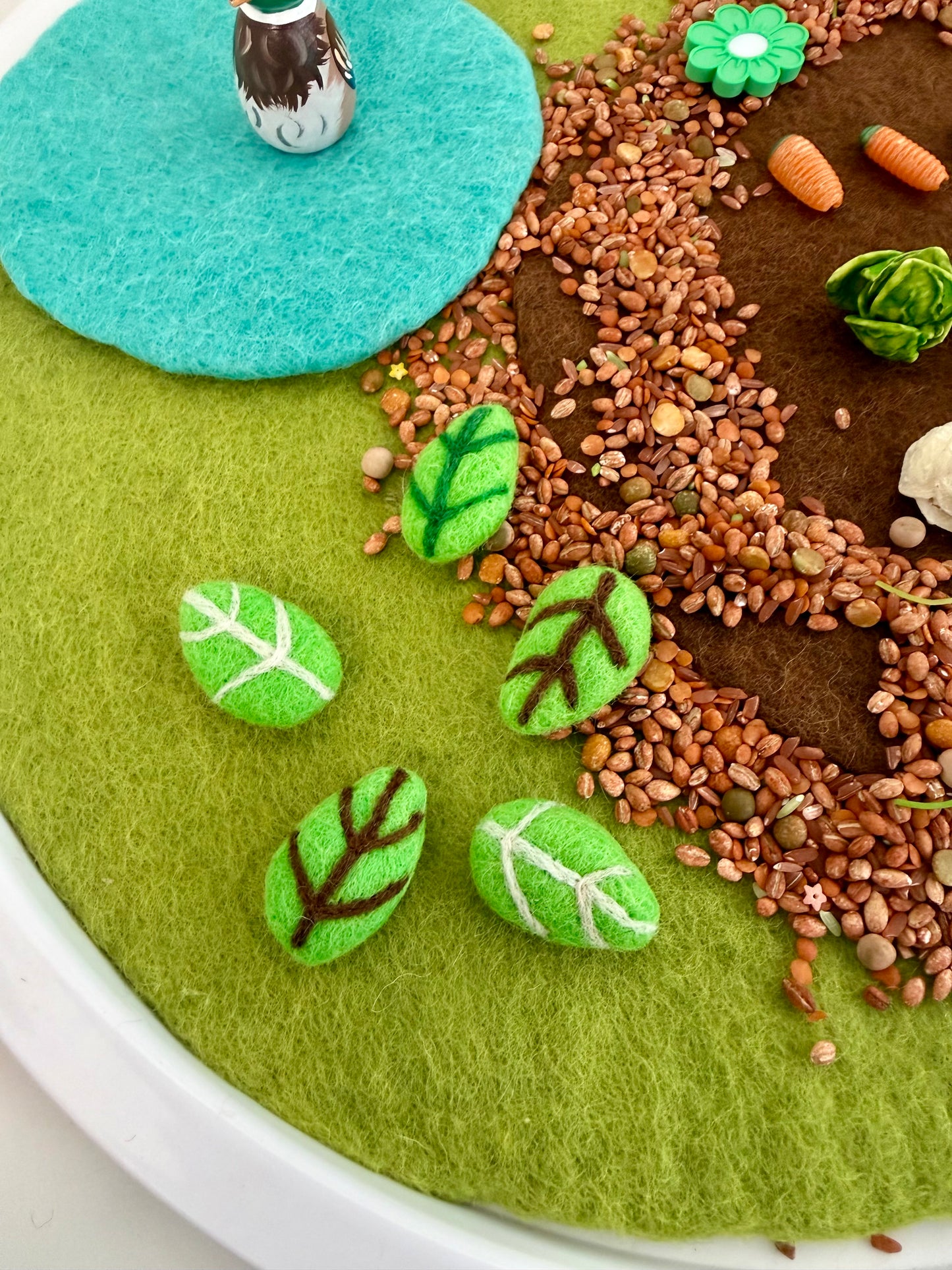 Green leaves