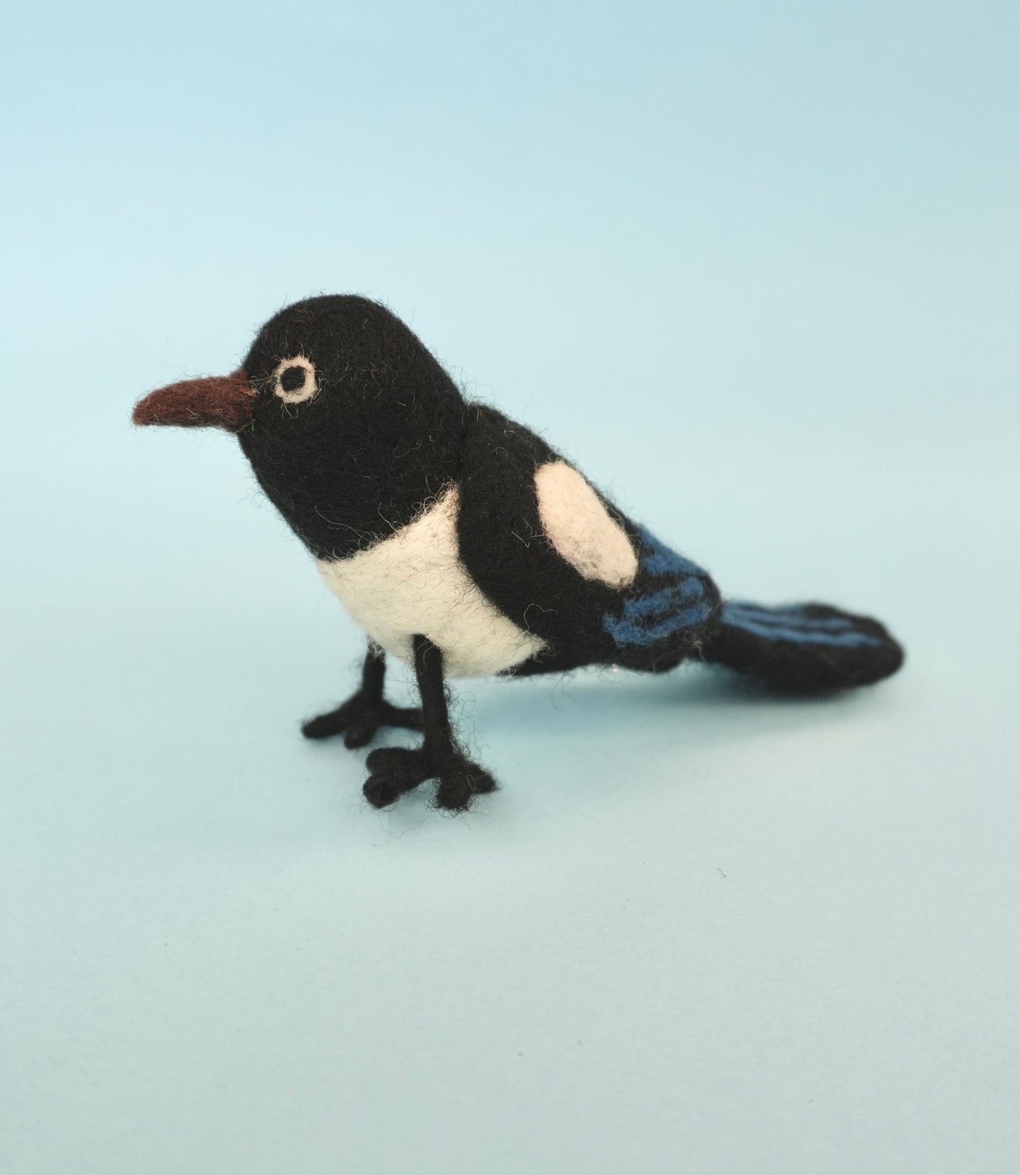 Felt Magpie