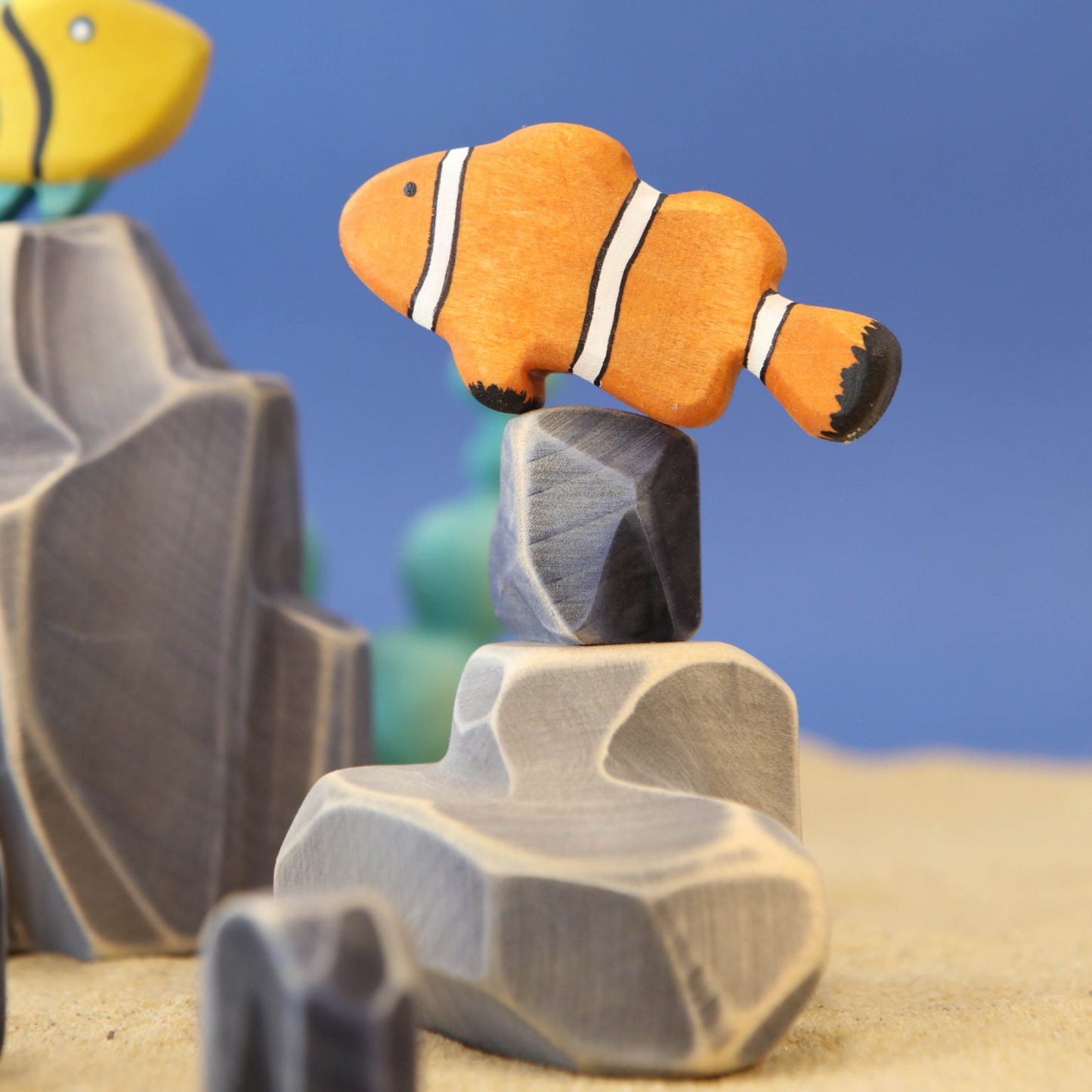 Wooden clown fish