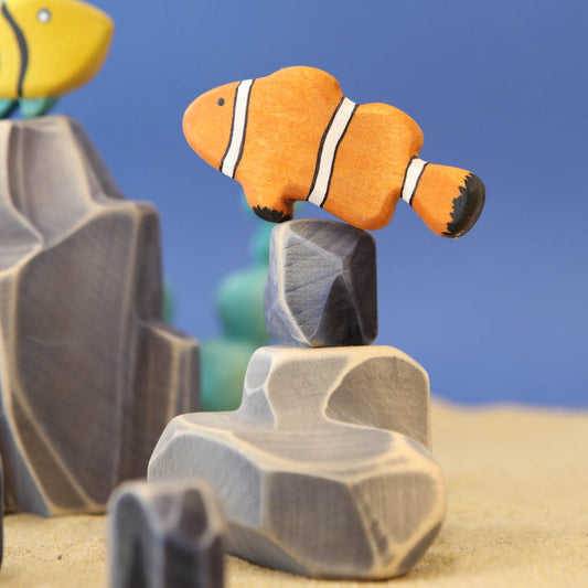 Wooden clown fish