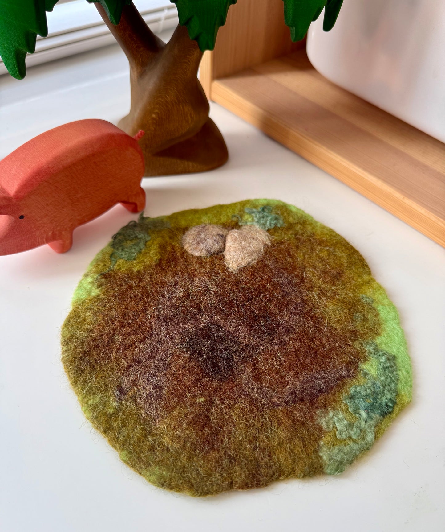 Muddle puddle felt play mat