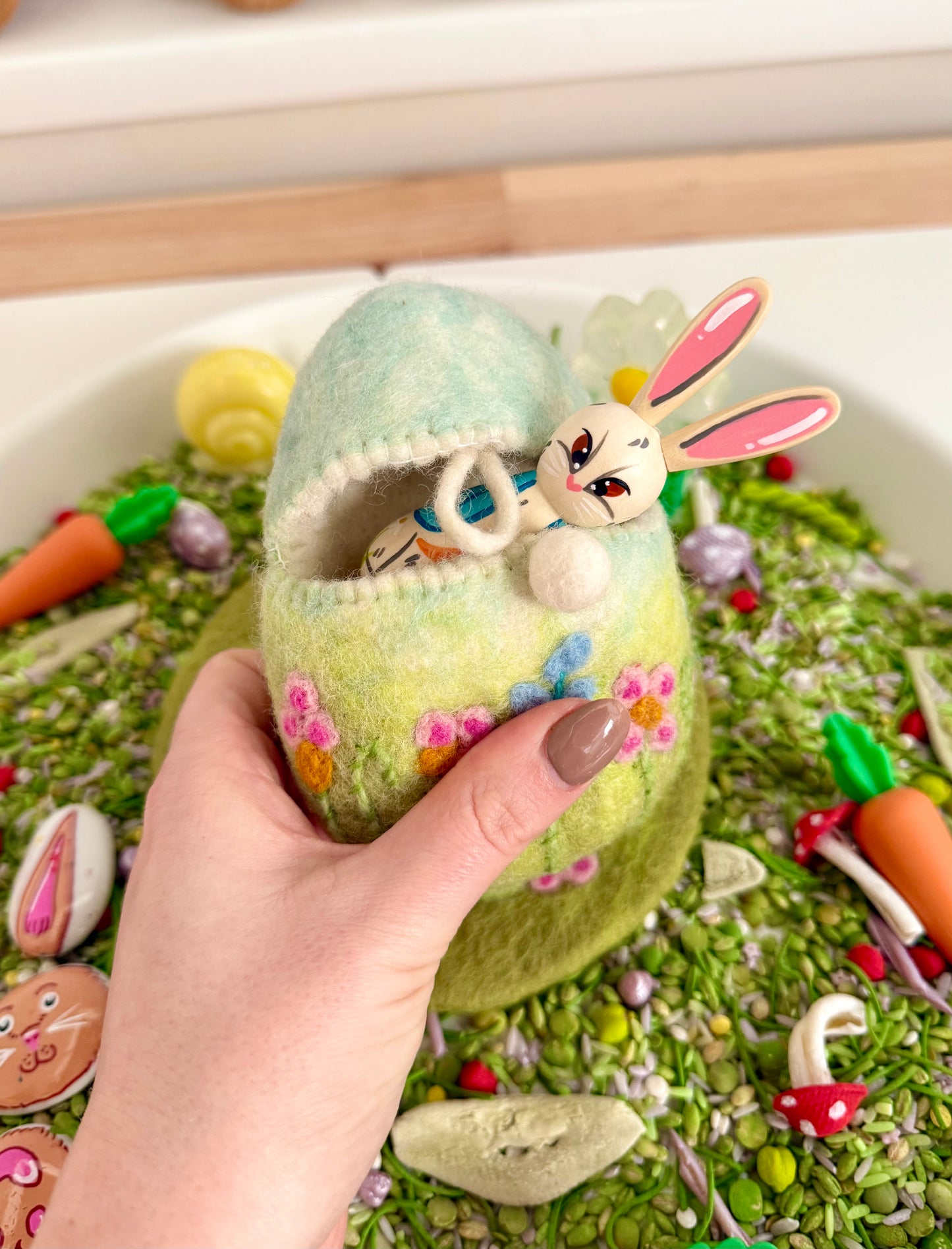 Felt Easter egg pouch