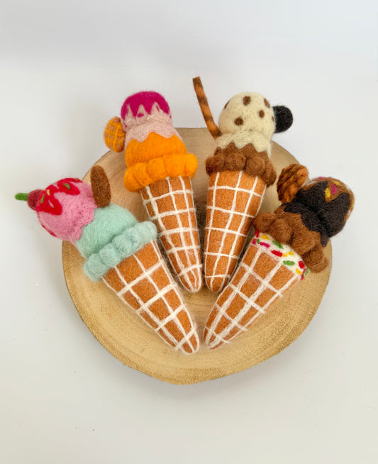 Felt double scoop ice cream