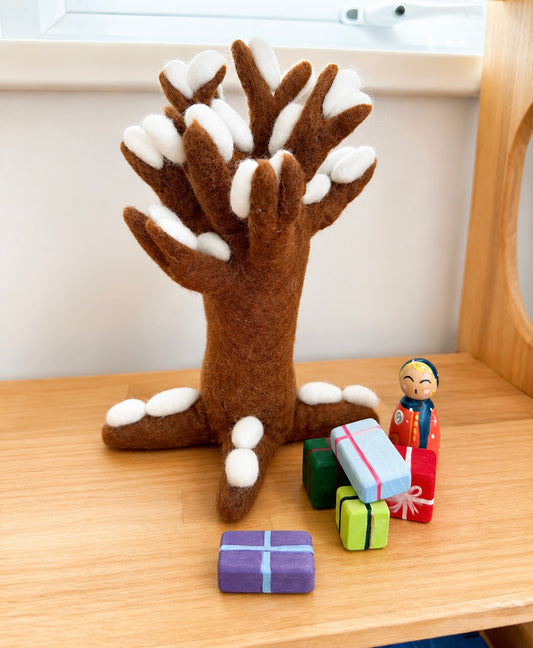 Felt winter snow tree