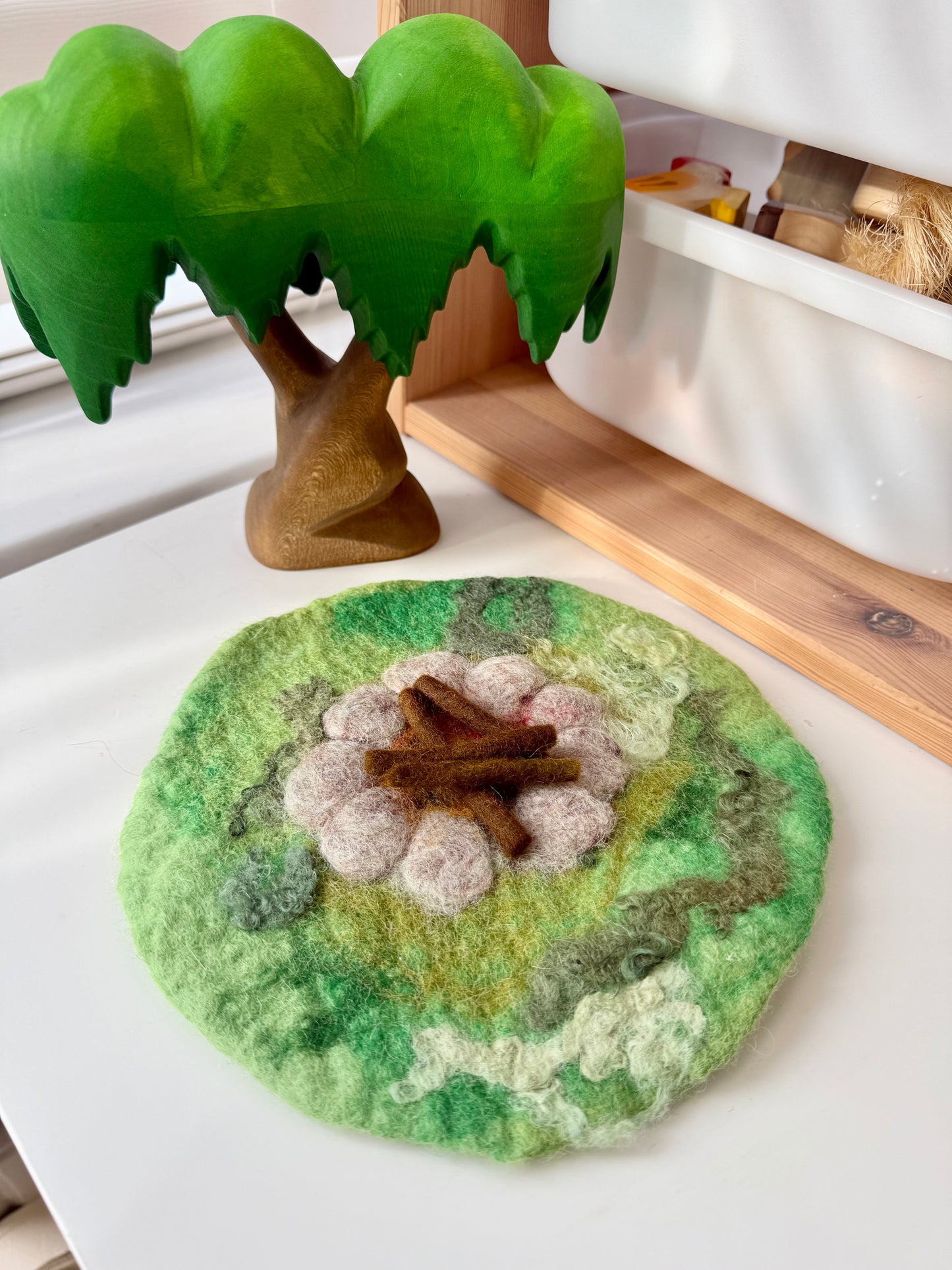 Felt mini campfire play mat