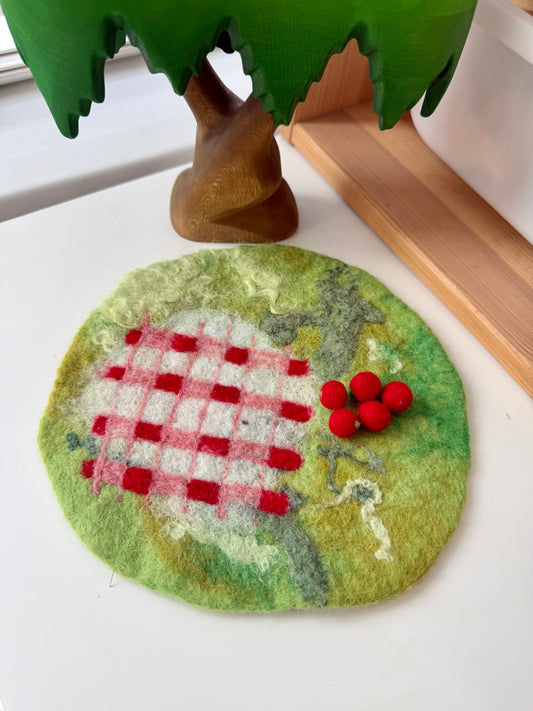 Felt mini picnic play mat #2