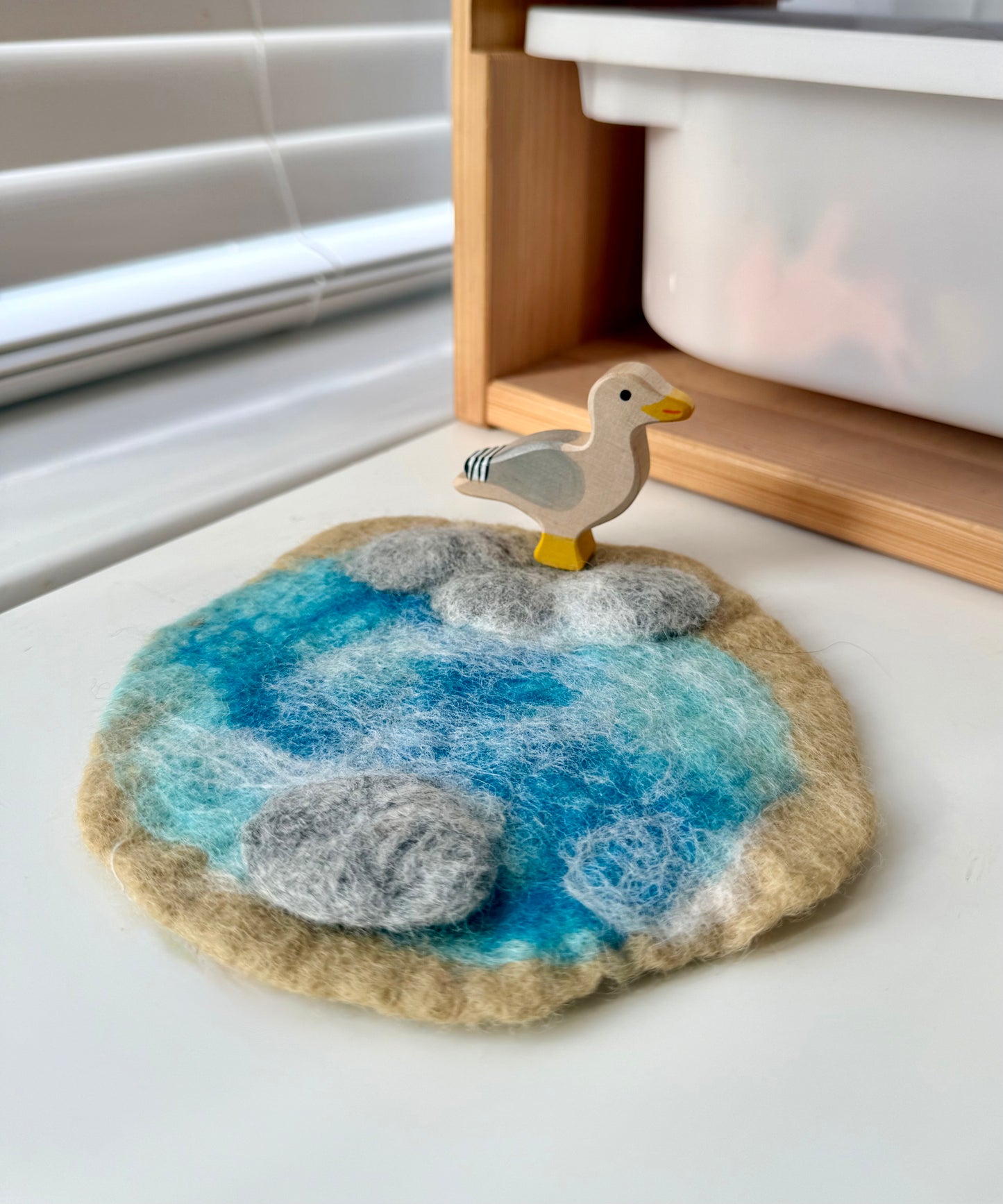 Felt mini rock pool