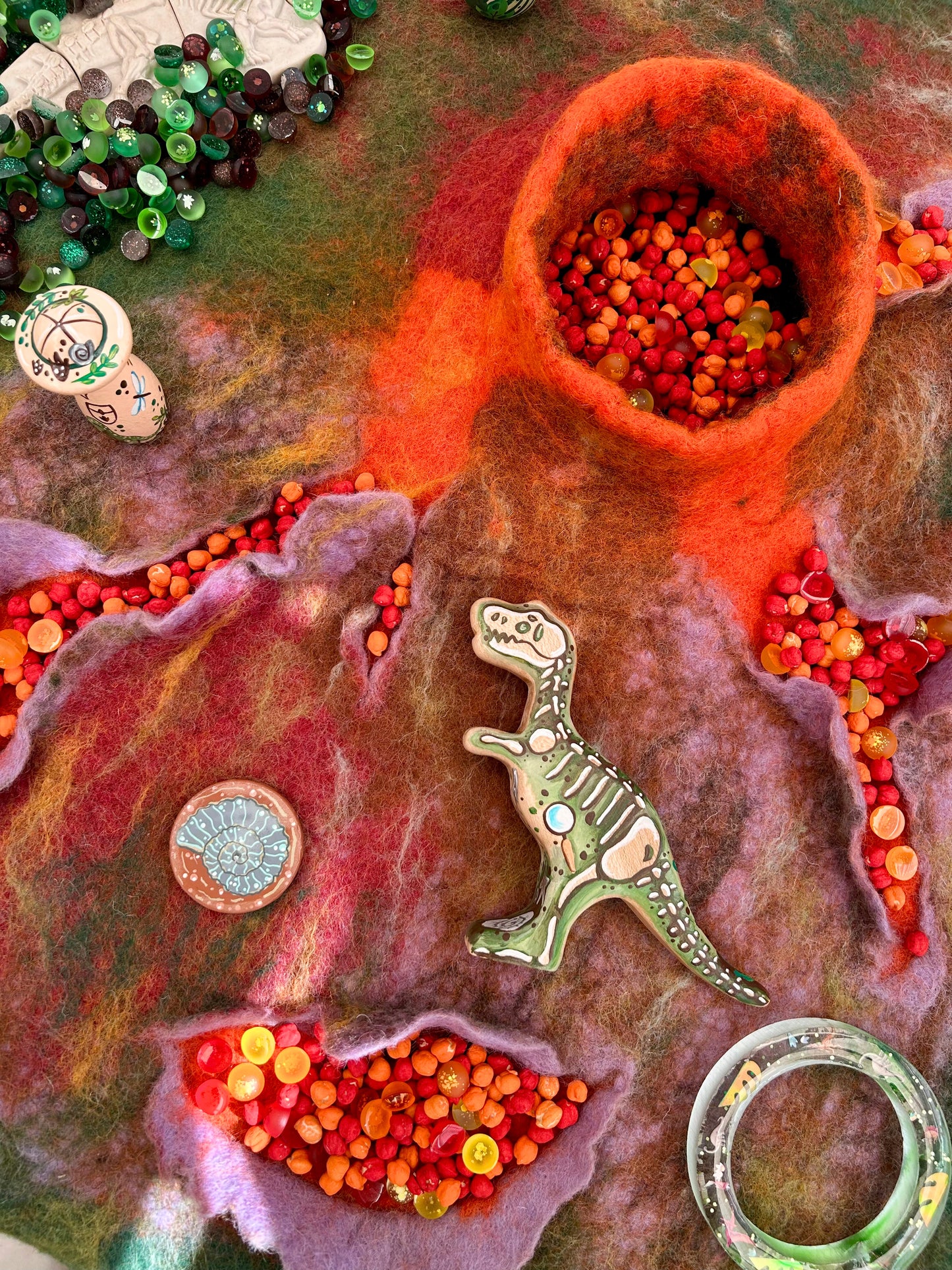 Felt volcano mat