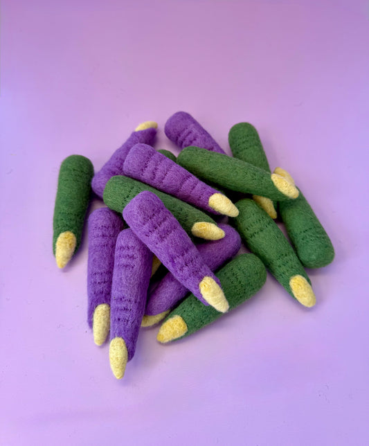 Witches finger