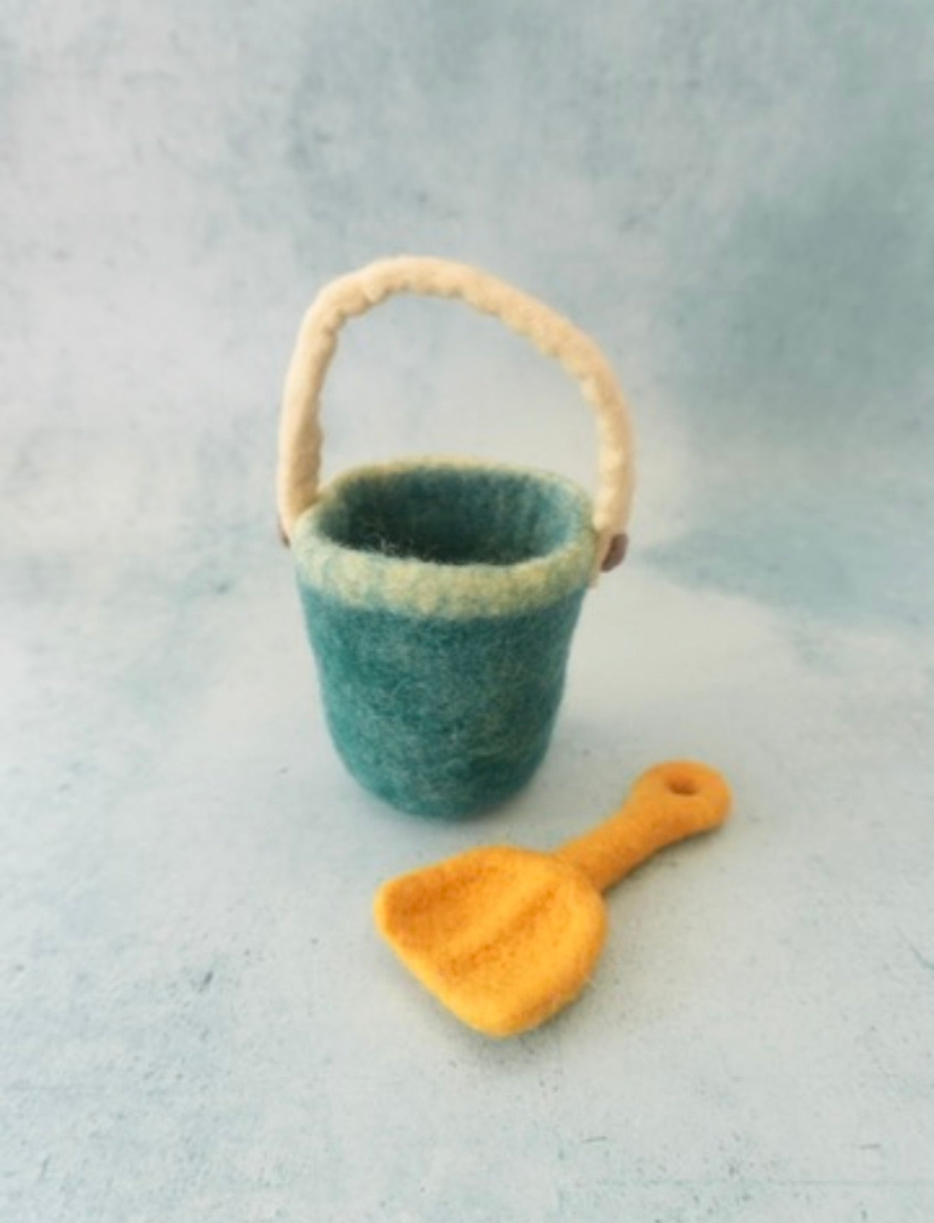 Felt bucket and spade