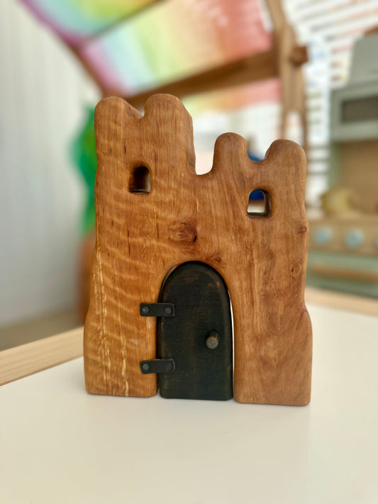 Bikeho wooden castle door